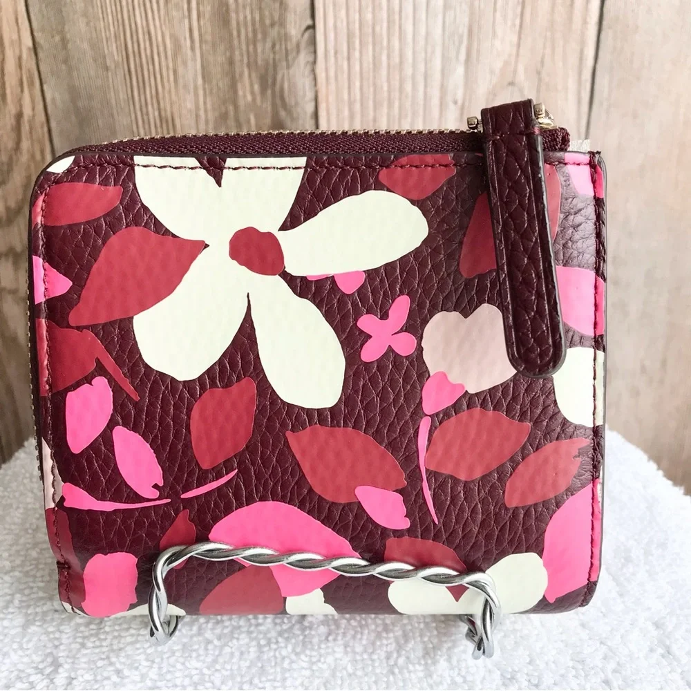 🆕Kate Spade Jackson Wallet